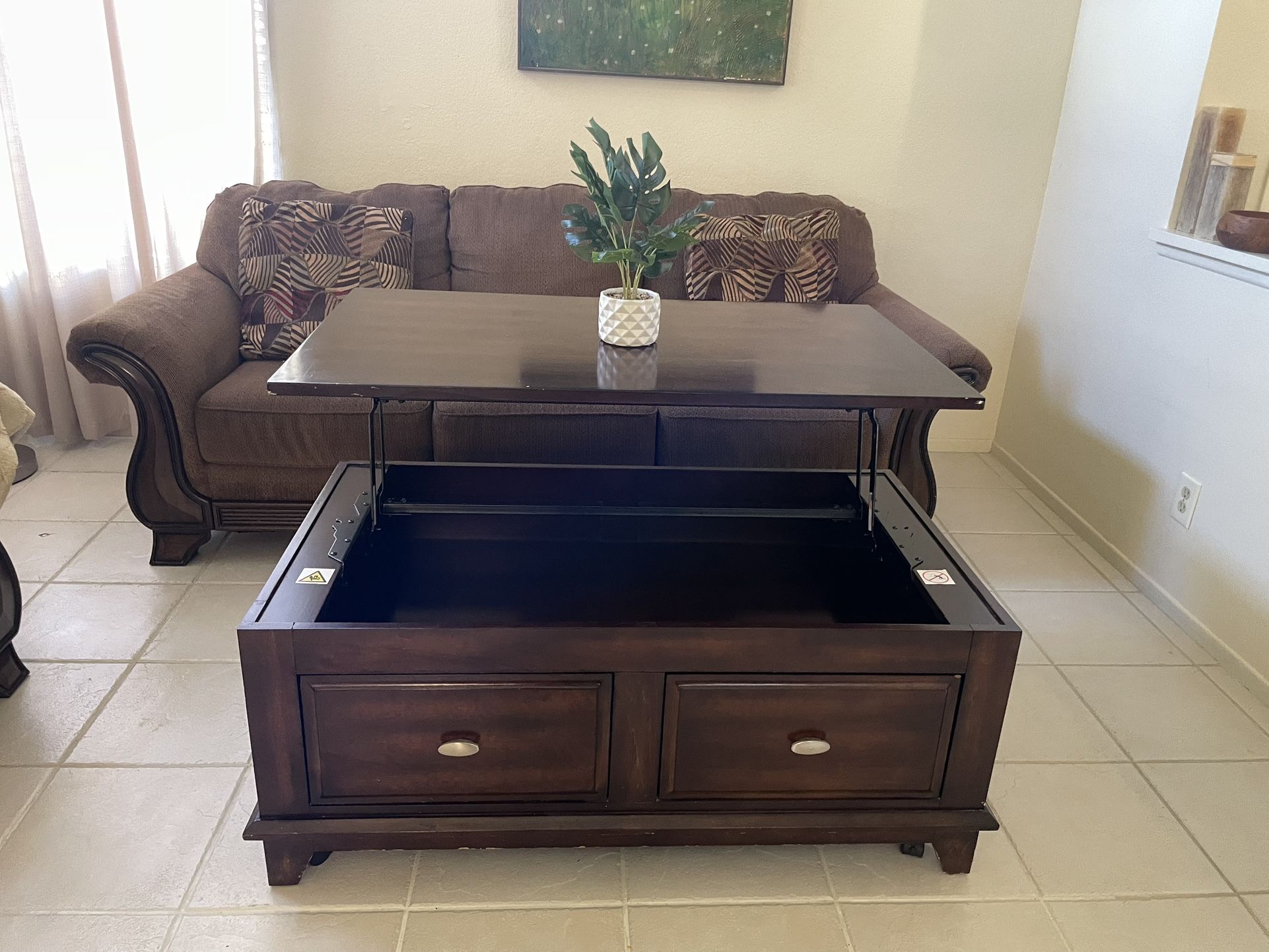 Coffee Table With Lift Top