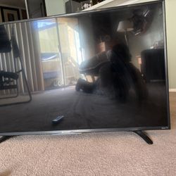 Hardly Used 40 Inch Tv 