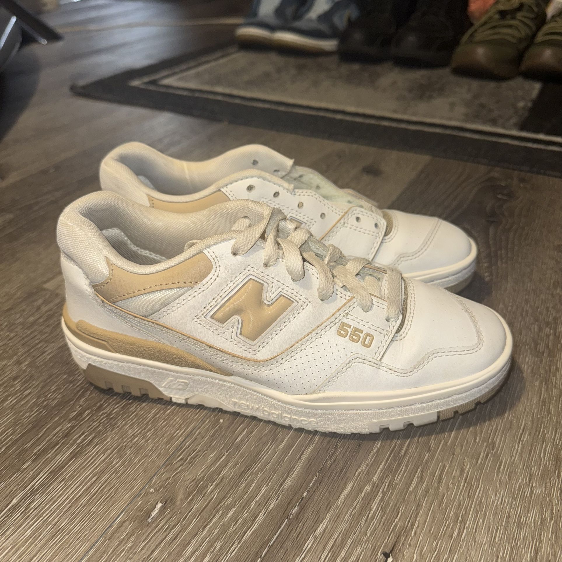 Women's New Balance 550 White Beige Sneakers Size 6