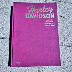 Harley Davidson Collectors History, Meetings Bikes Book