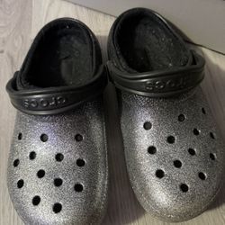 Women's Crocs Size 8 (25$ Each 