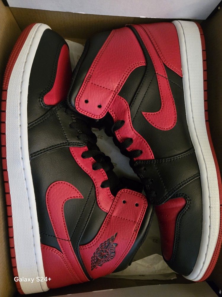Mens Jordan 1 Banned Size 11.5