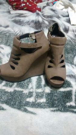 Beautiful brown heels