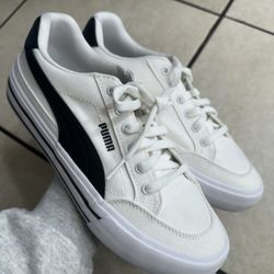 Pumas white & black shoes NEW - size 7.5 men