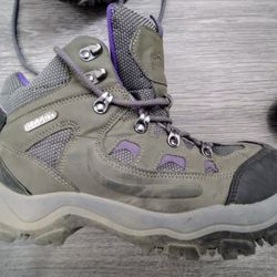 Women's Waterproof Hiking Boots Size 10