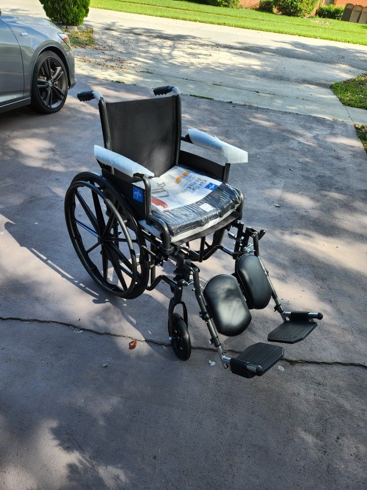 Medline Guardian K1 wheelchair Brand new with cushion exactly as pictured