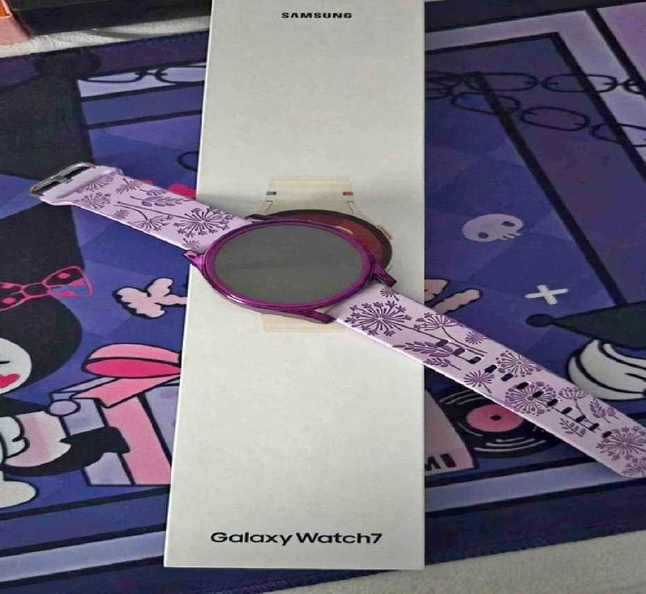 Samsung Galaxy Watch 7 – Elegant and Useful for Daily Wear car never