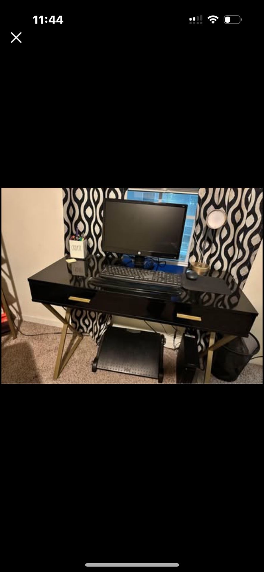 2 HP Monitors & Dell CPU with keyboard & USB to VGA Adapter (other monitor in box)