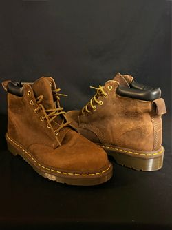 Size 8 Dr. Martins 939 Ben Boot