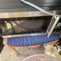 Black & Decker Small Microwave 