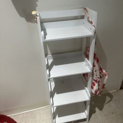 White Wood Ladder Shelf
