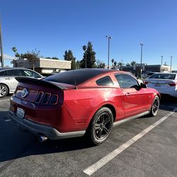 2010 Ford Mustang V6