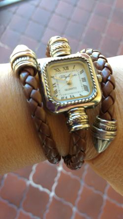 Woman Watch with brown leather