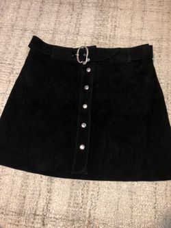 Zara suede skirt size L