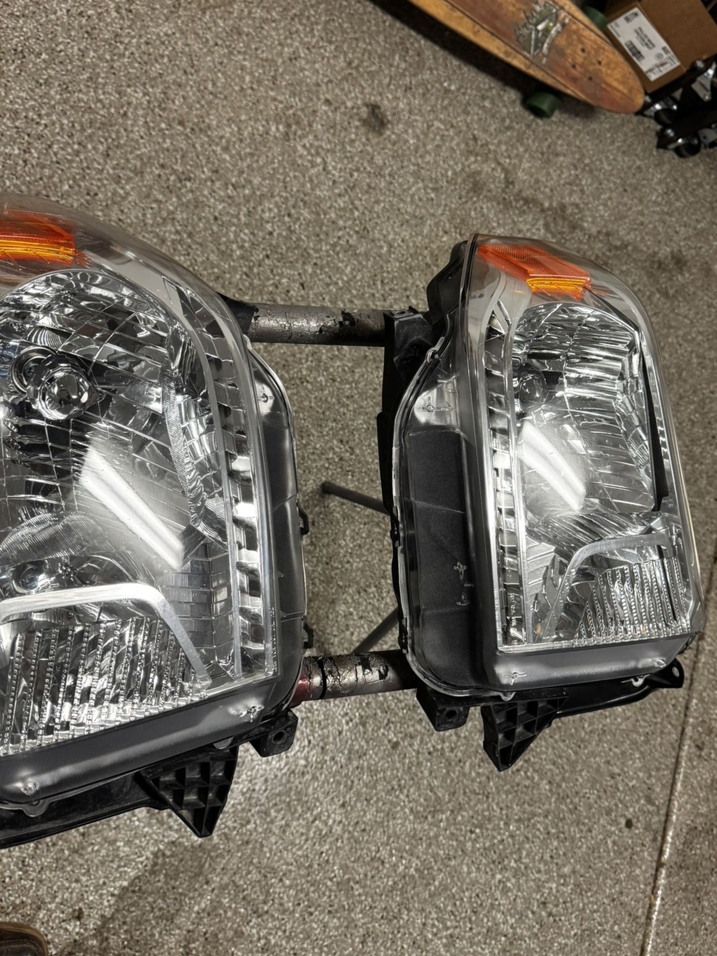 2017 Toyota Tundra Headlight assemblies