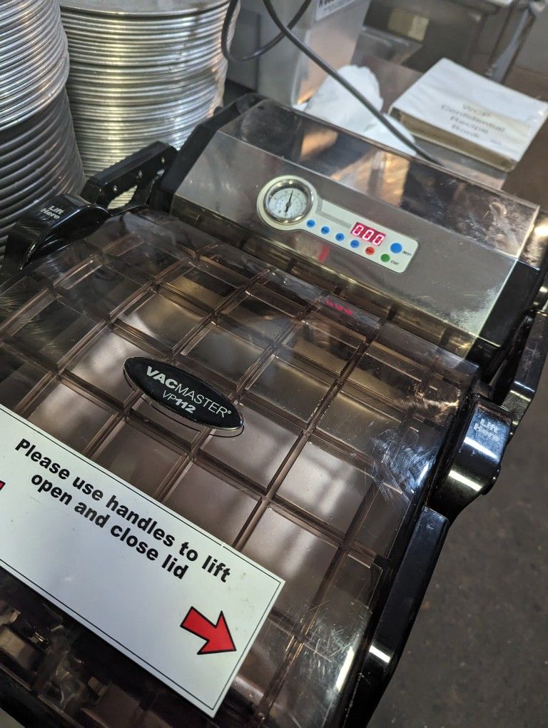 ARY VacMaster VP112 Chamber Vacuum Sealer