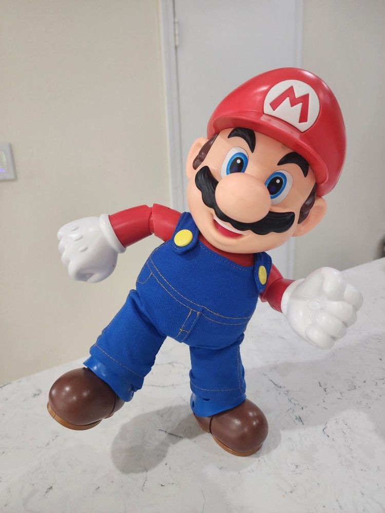 SUPER MARIO IT'S - a ME, 12" FIGURE TALKING MARIO