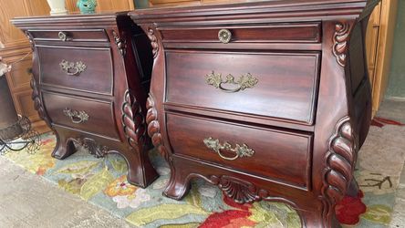 Gorgeous two Legancy traditions solid wood dovetailnigth arands