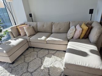5 Piece Upholstered Sectional In Almond