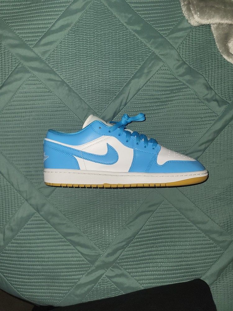 Jordan One Low Woman's Size 11.5
