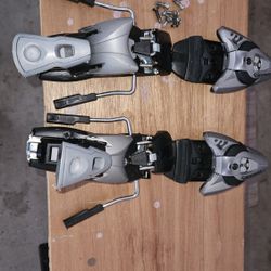 Salomon STH 10 Ski Bindings. 102 Brakes 