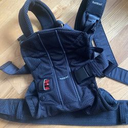 Baby Bjorn Carrier One 