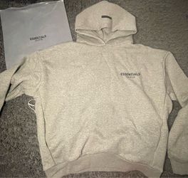 ESSENTIAL HOODIE