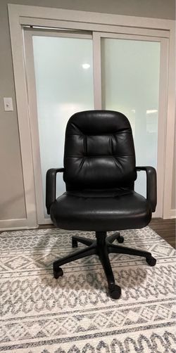 Desk chair