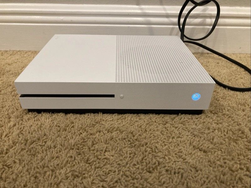 Xbox One S 1tb Memory $115