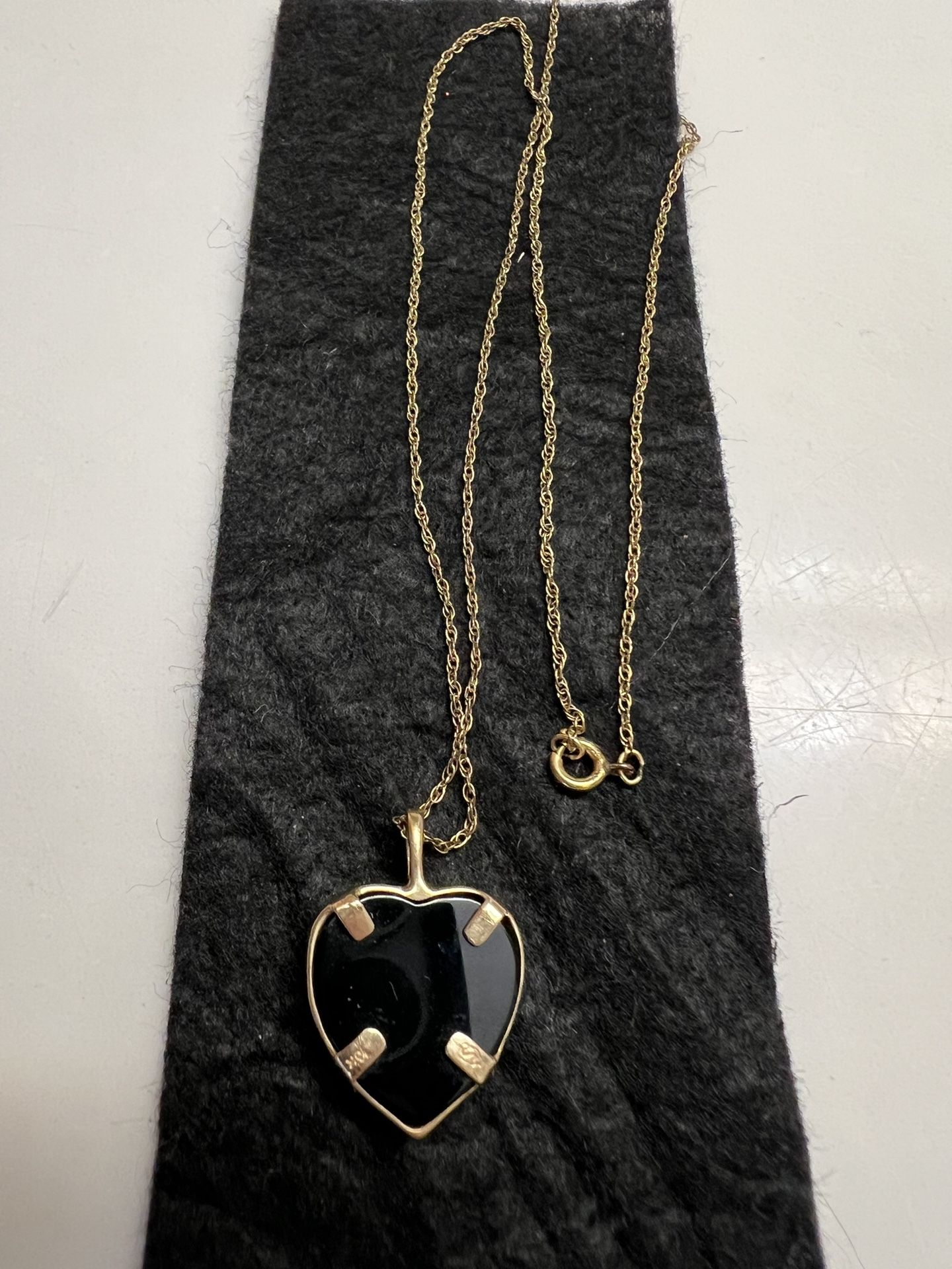 10kt Gold Necklace And Pendant