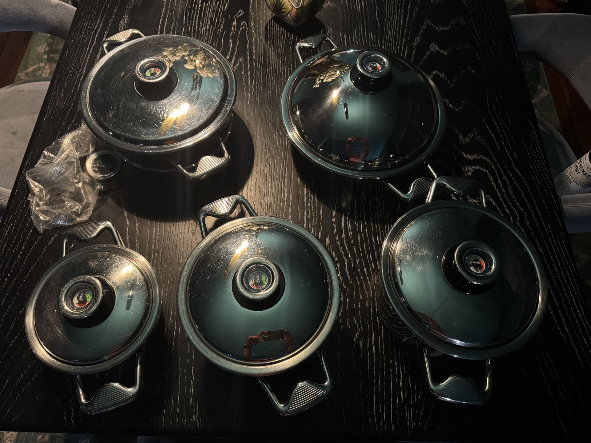 How To Clean Zepter Cookware: Easy Steps for a Sparkling Shine