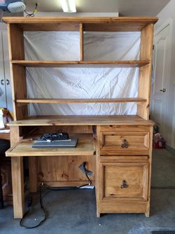 Tres Amigos desk with detachable hutch / shelf.