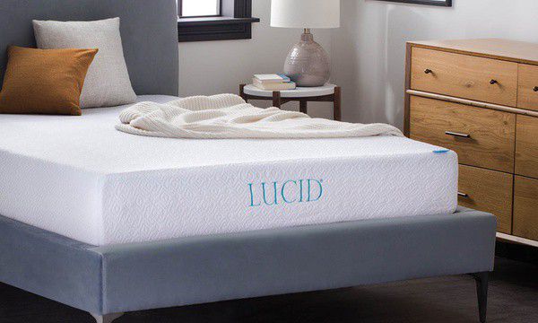 Lucid 10in gel memory foam Queen mattress