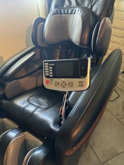 Massaging couch