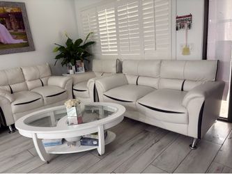 Couches /  Sala