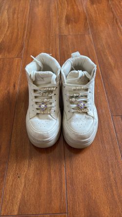 Zara Sneaker Jewelry Removable Youth 13US 31euro