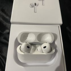 Apple AirPods Pro (2nd Generation)