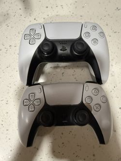 PS5 Controllers