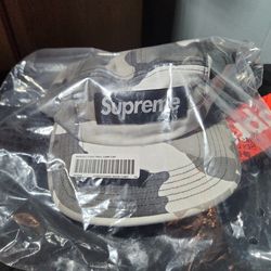 Supreme Hat 🧢