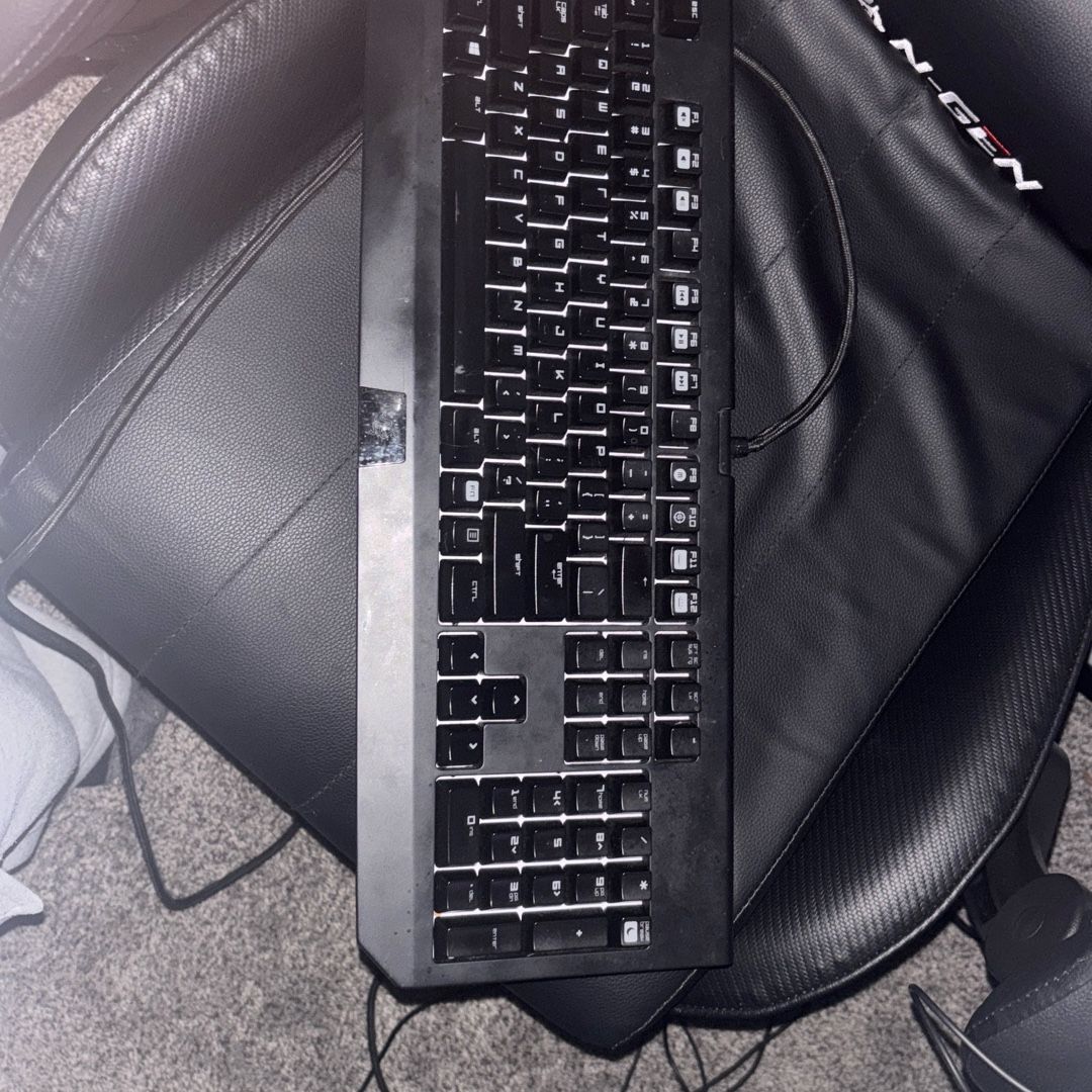Norwegian Keyboard Razor Razor Keyboard for Sale in Hoyt, CO - OfferUp