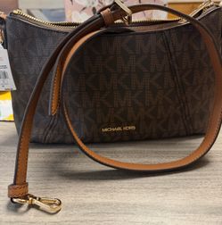 Michael Kors MK Signature Crossbody Bag