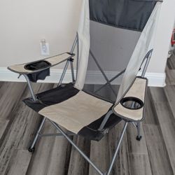 LARGE  FOLDING CAMPING CHAIR