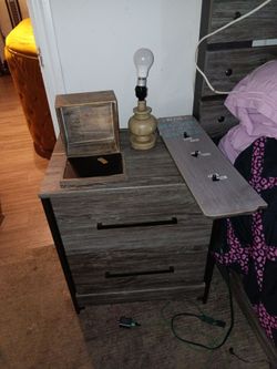 Gray Wood-Look 2-Drawer Nightstand