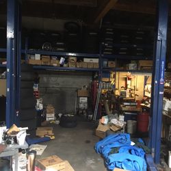 Used Rotary 9000lb Hoist, One Cylinder Leaking,