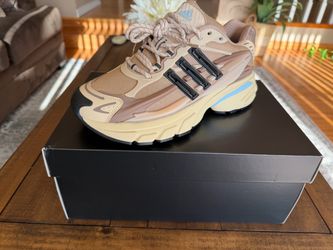 Adidas Pharrell Adistar Jellyfish - Size 10.5