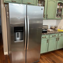Kitchen Appliance 4 Piece Set (refrigerator, Stove Range, Microwave, Dishwasher)