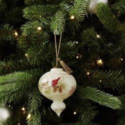 Standard Marquis Cardinal Wreath Ornament, Multi