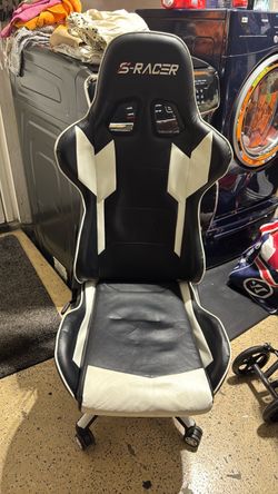 Game chair