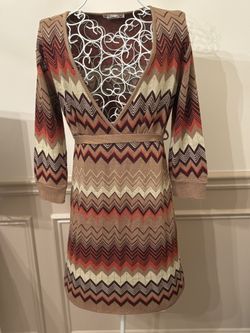 Chevron Patterned V-Neck Sweater Dress