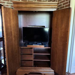 Armoire/ TV stand